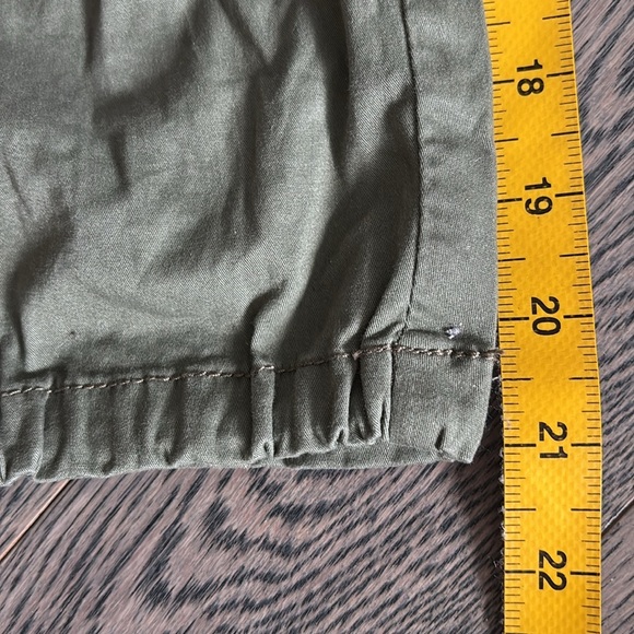 Joe Fresh Green Capris - Picture 9 of 11